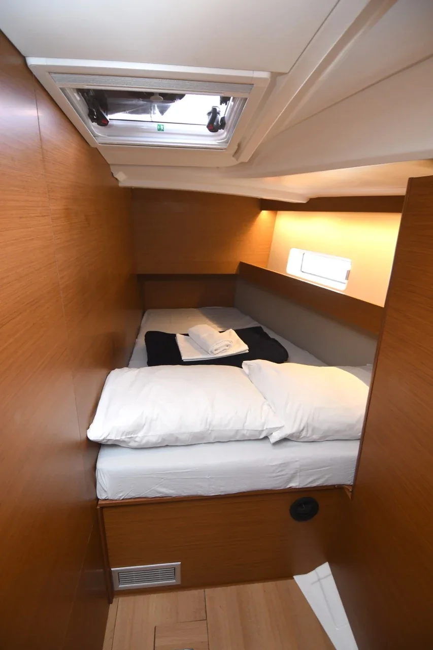 Yacht JEANNEAU Sun Odyssey 490 - Caruso - Foto 1