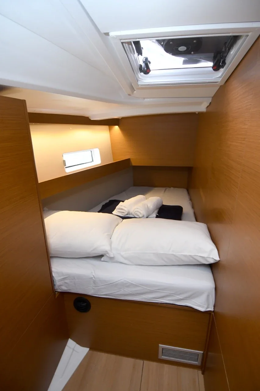 Yacht JEANNEAU Sun Odyssey 490 - Caruso - Foto 1