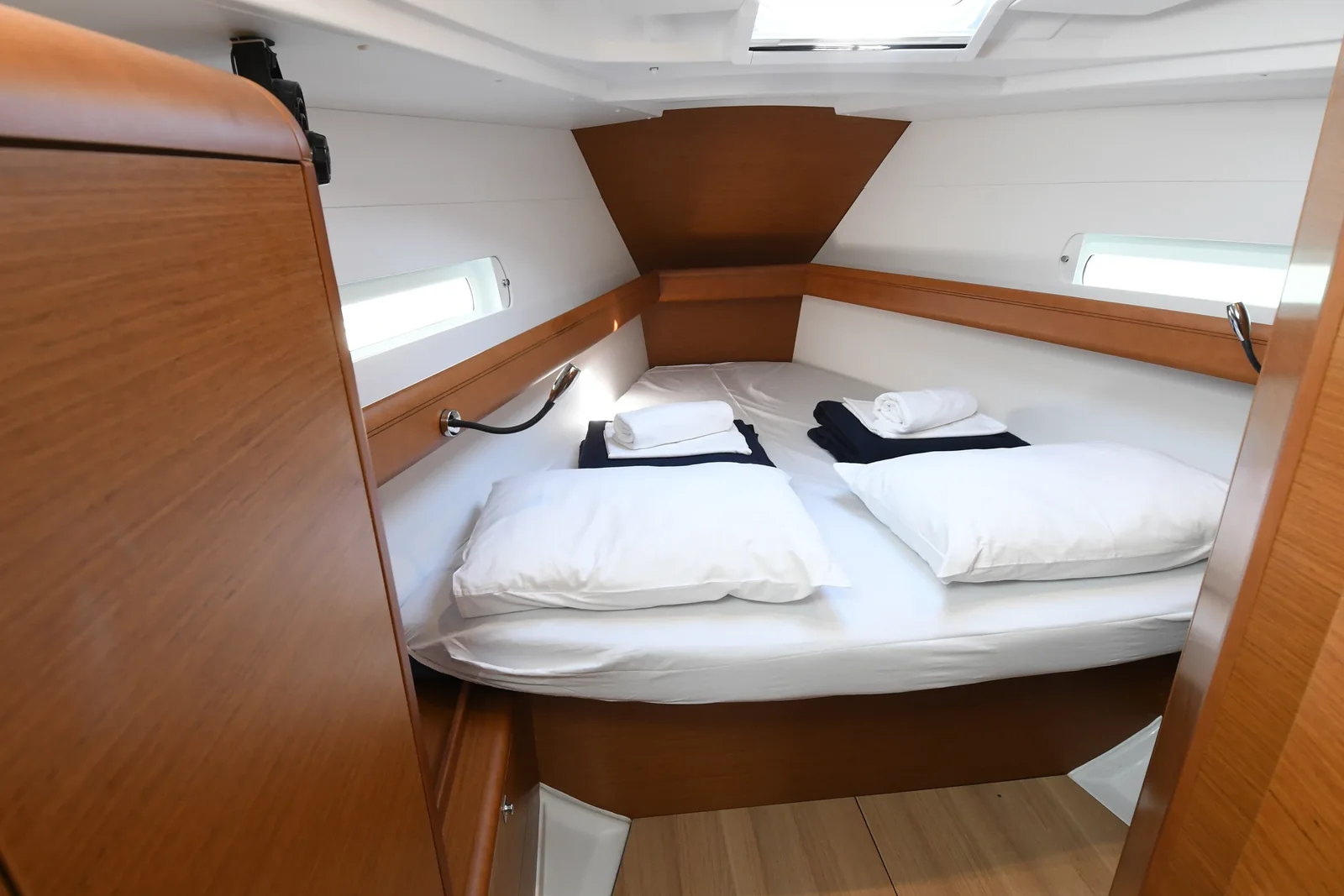Yacht JEANNEAU Sun Odyssey 419 - Kiss Kiss