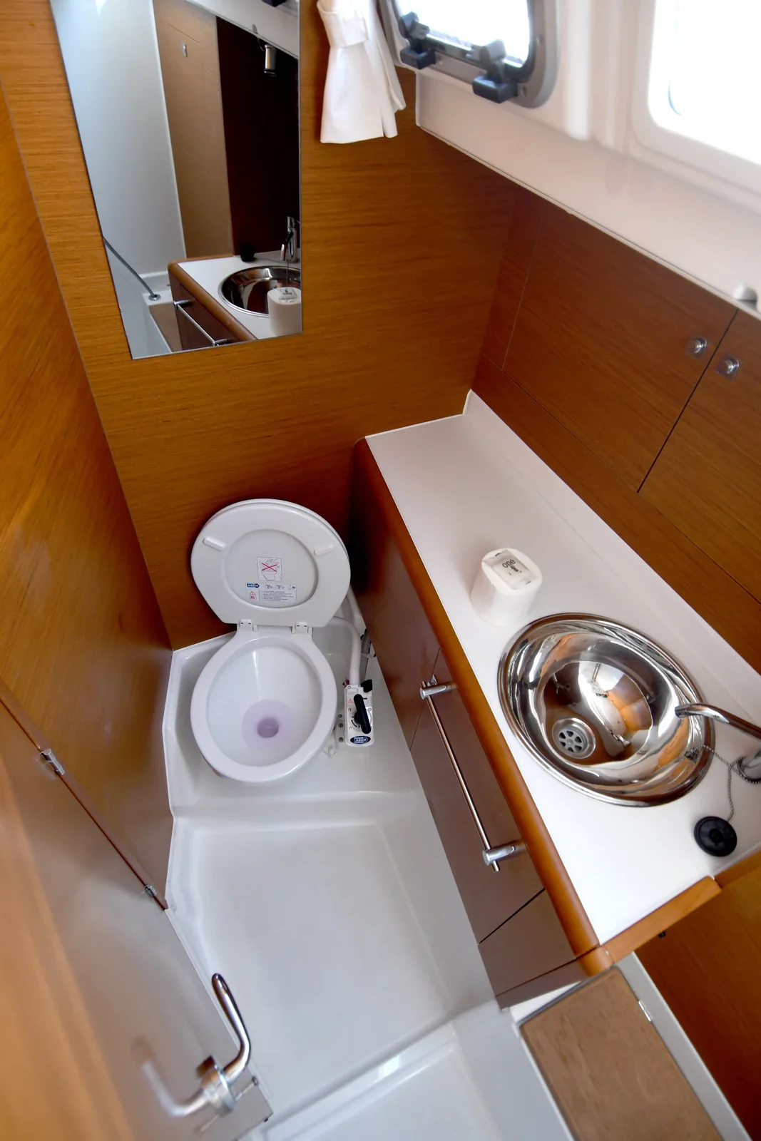 Yacht JEANNEAU Sun Odyssey 419 - Kiss Kiss - Foto 1