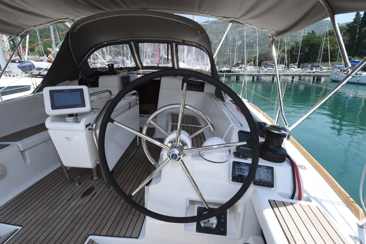Yacht JEANNEAU Sun Odyssey 419 - Euros - Foto 1