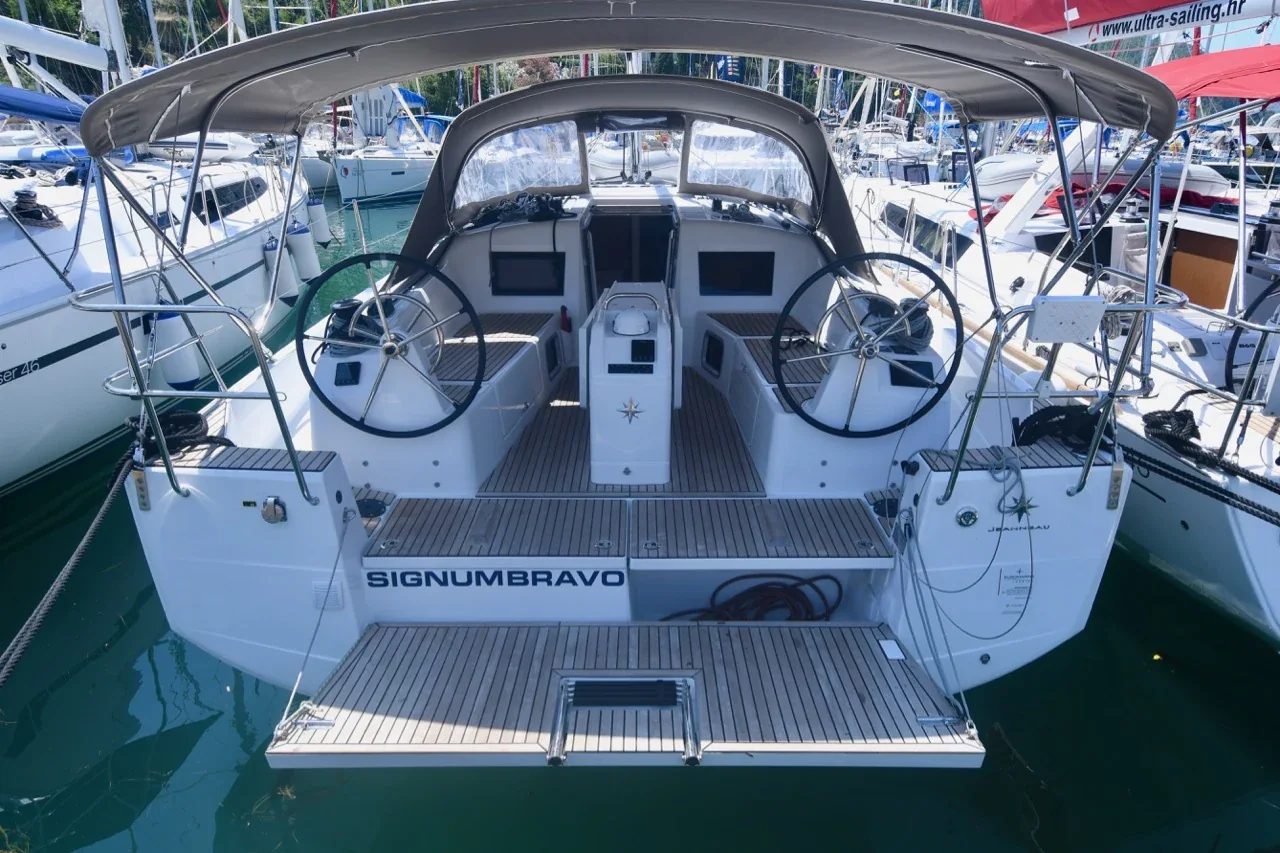 Yacht JEANNEAU Sun Odyssey 410 - Signum Bravo - Foto 1