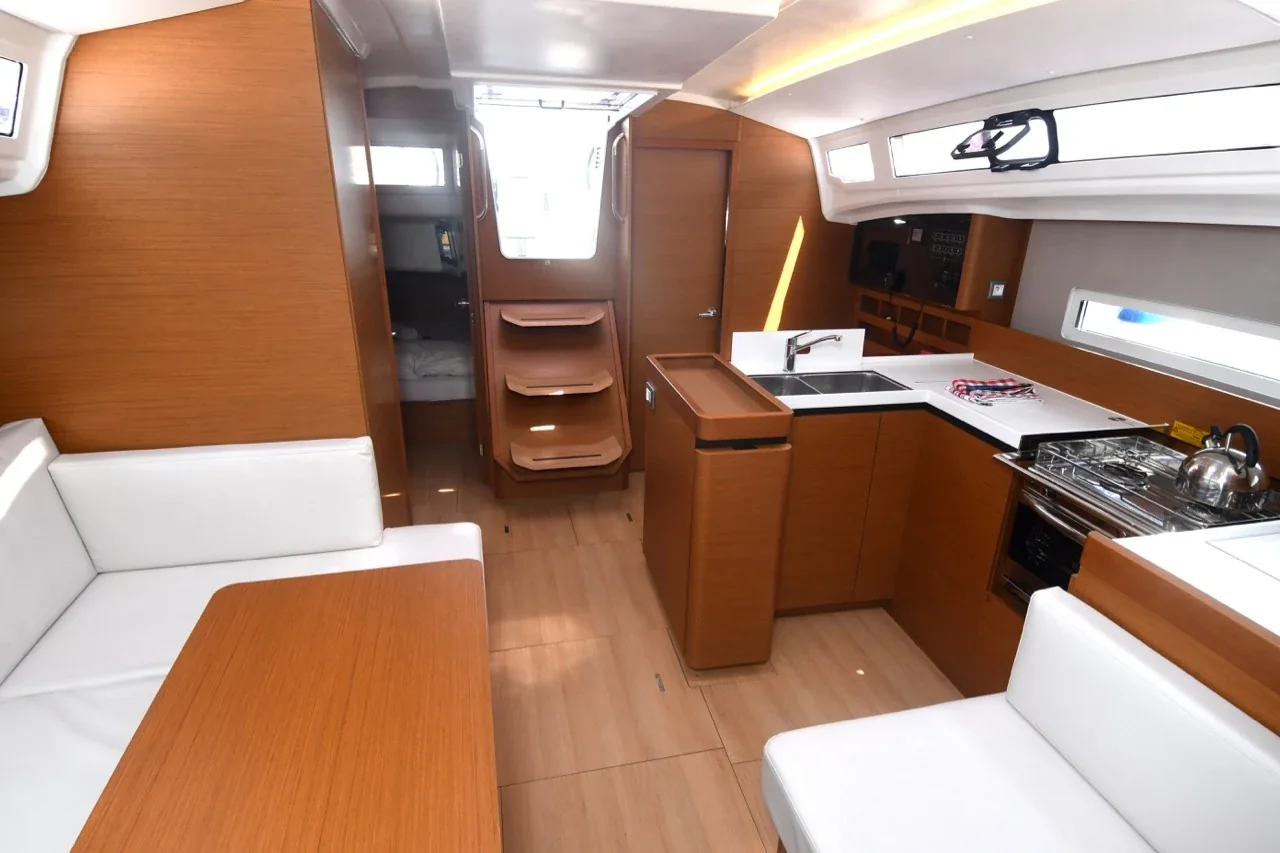 Yacht JEANNEAU Sun Odyssey 410 - Signum Bravo - Foto 1