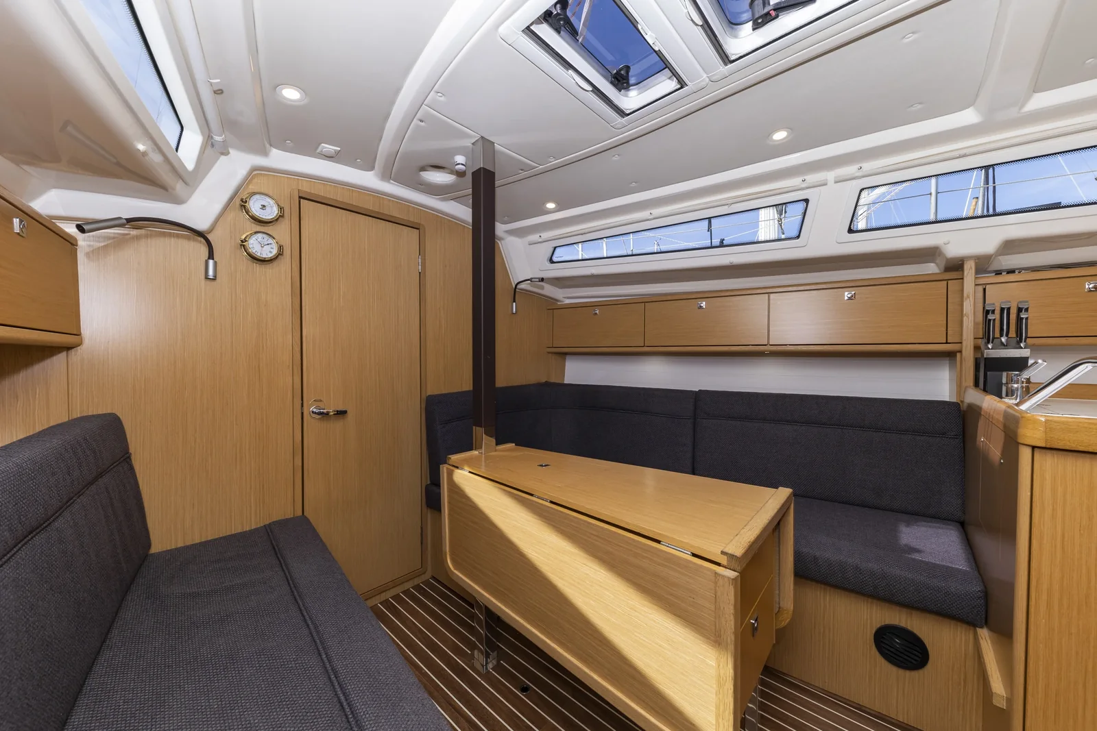 Yacht BAVARIA Cruiser 34 Style - Lena - Foto 1