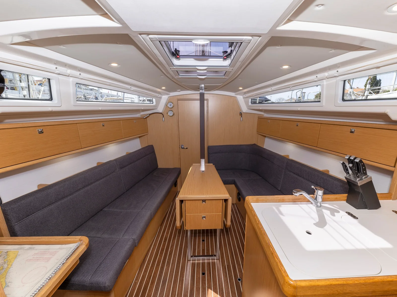 Yacht BAVARIA Cruiser 34 Style - Lena - Foto 1