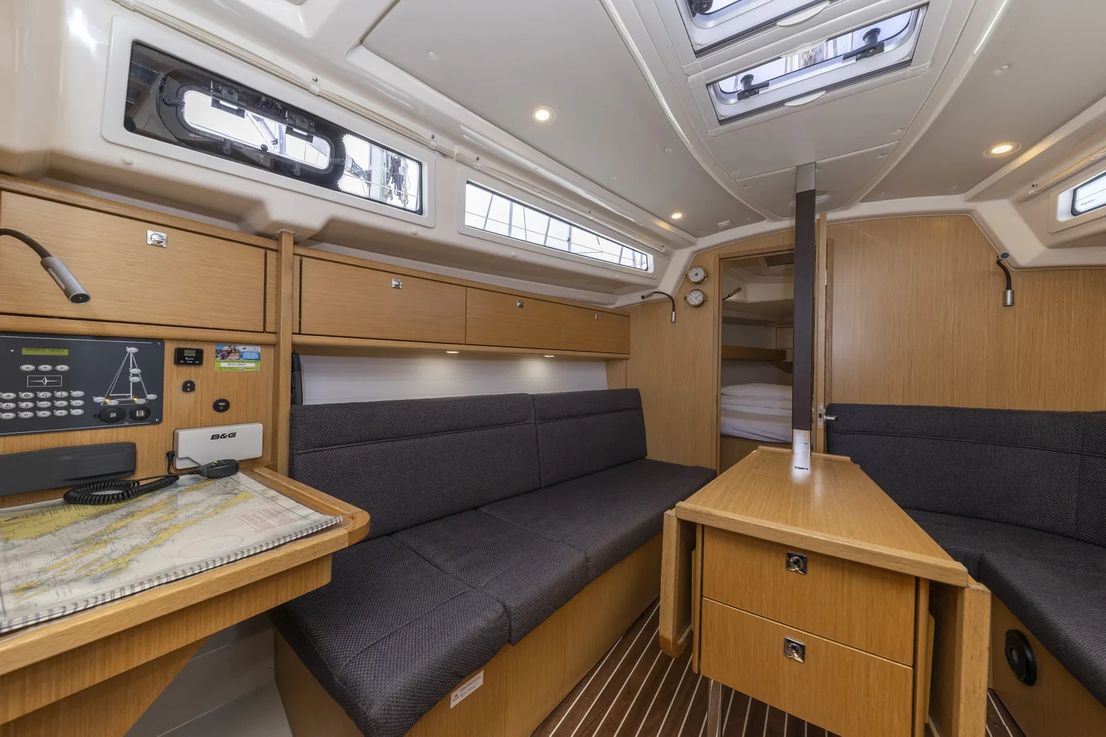 Yacht BAVARIA Cruiser 34 Style - Lena - Foto 1