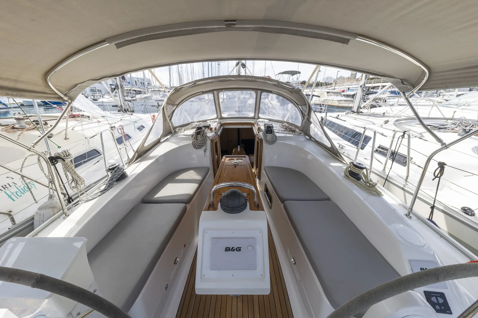 Yacht BAVARIA Cruiser 34 Style - Lena - Foto 1