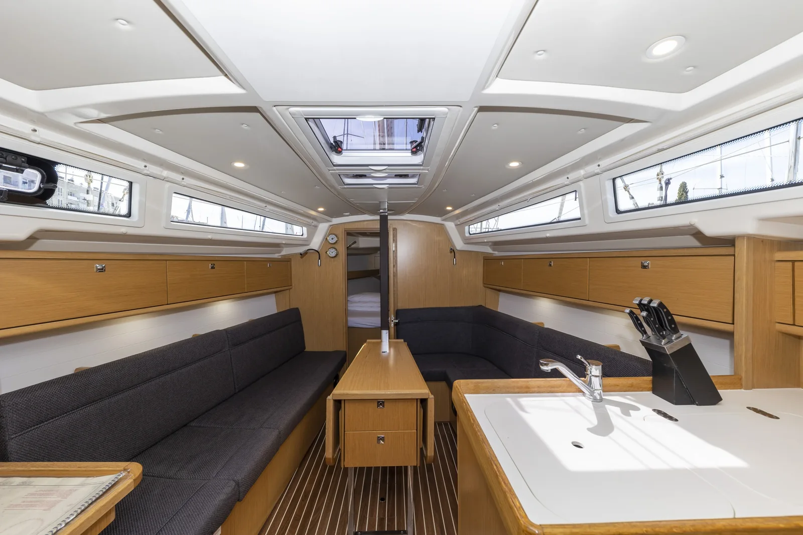Yacht BAVARIA Cruiser 34 Style - Lena - Foto 1