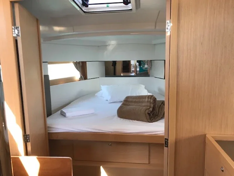 Yacht BENETEAU Oceanis 38.1 - Zosma