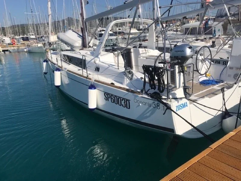 Yacht BENETEAU Oceanis 38.1 - Zosma - Foto 1
