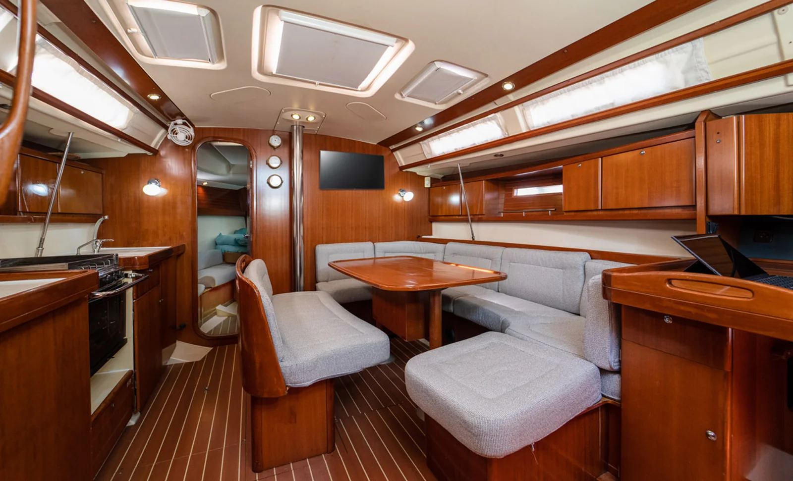 Yacht DUFOUR 425 Grand Large - Esen Mila - Foto 1