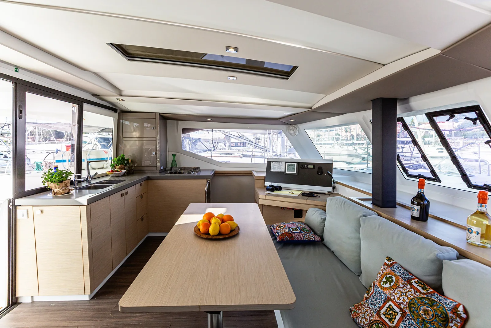 Yacht FOUNTAINE PAJOT Lucia 40 - Relax Planet - Foto 1