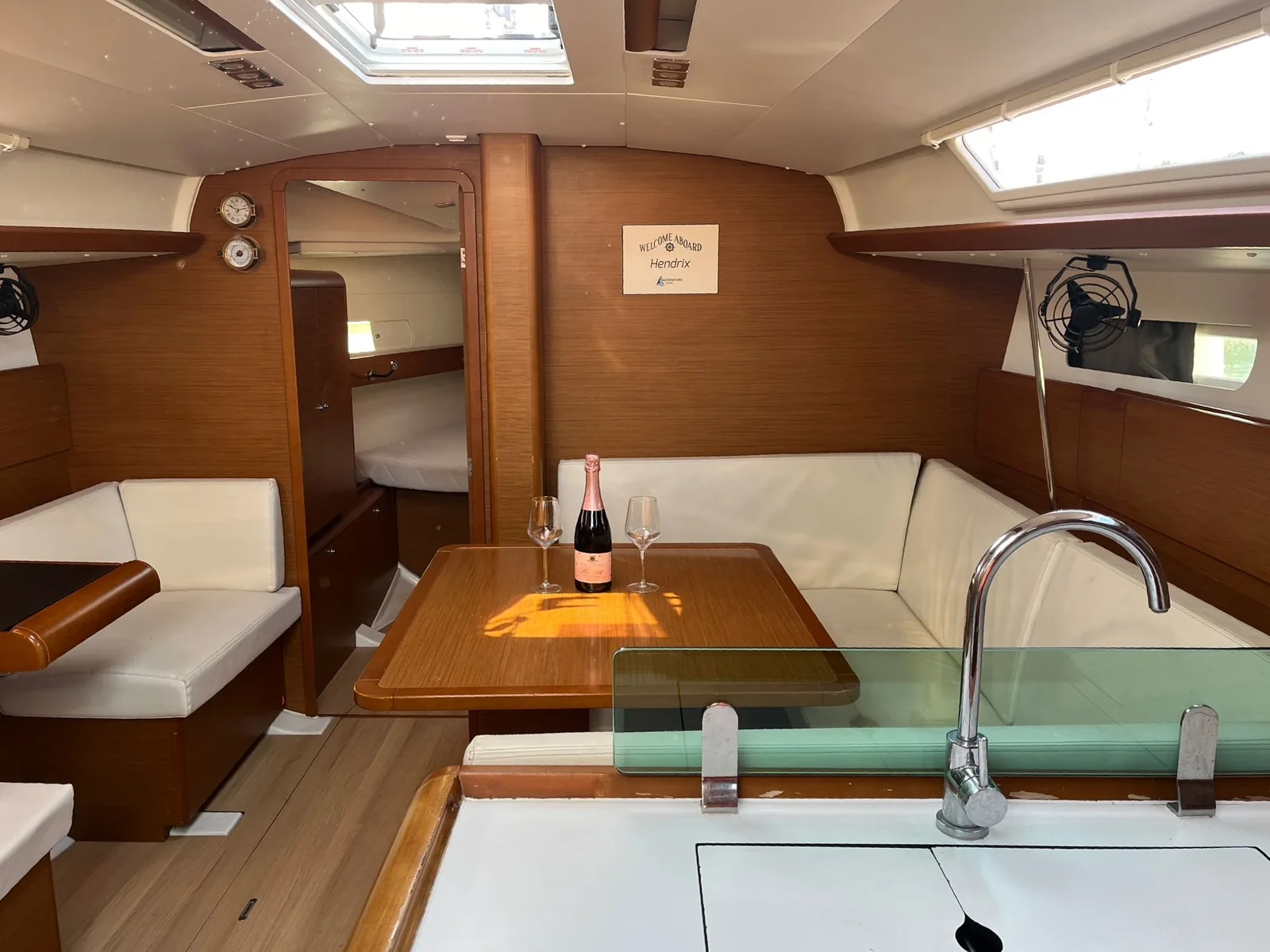 Yacht JEANNEAU Sun Odyssey 419 - Hendrix - Foto 1