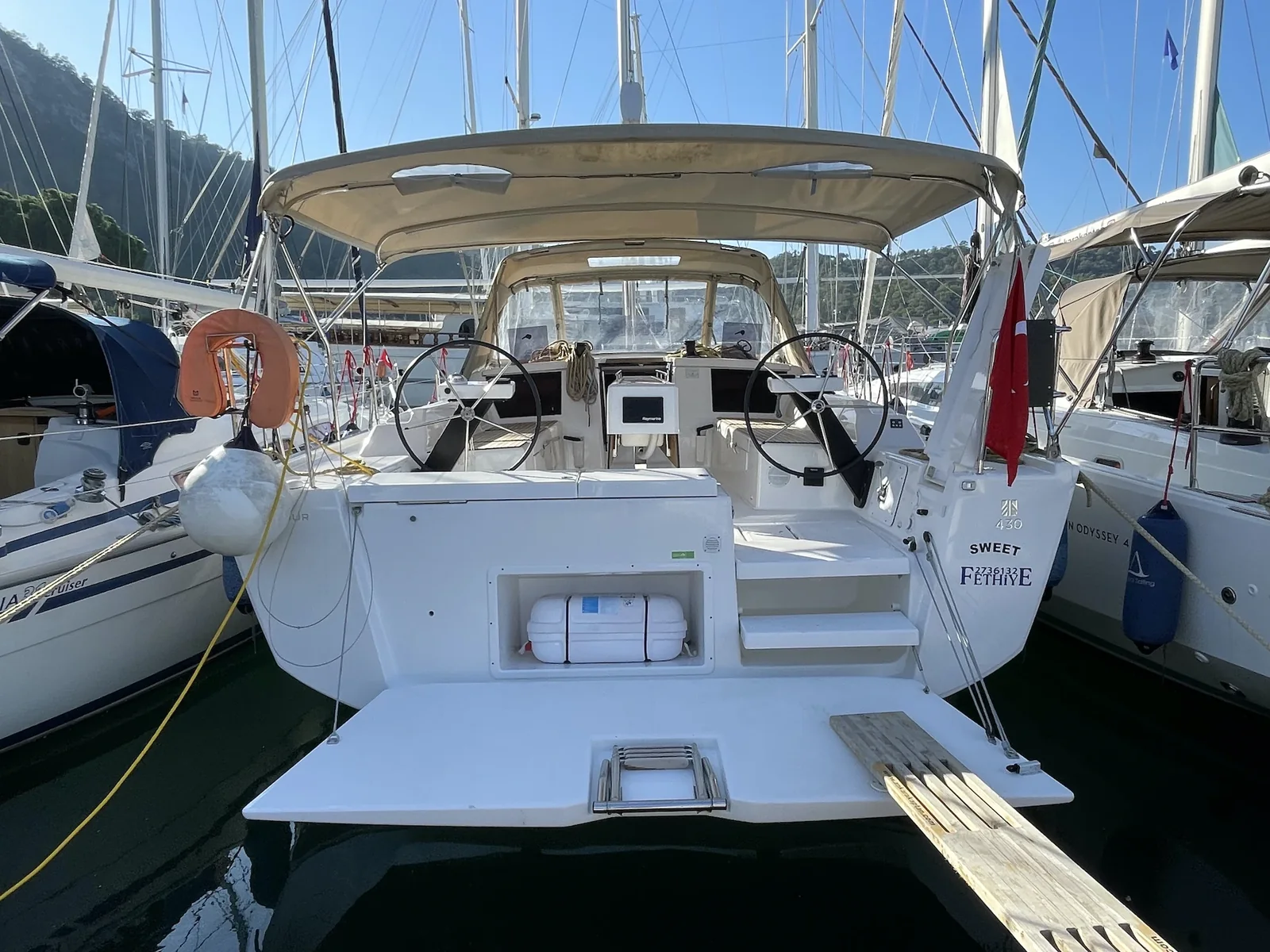 Yacht DUFOUR 430 Grand Large - Sweet - Foto 1
