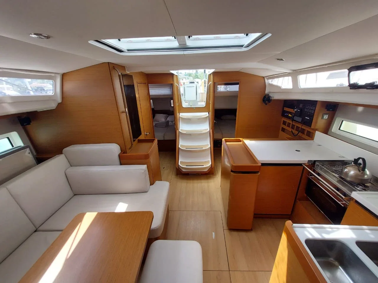Yacht JEANNEAU Sun Odyssey 440 - Apollonas - Foto 1