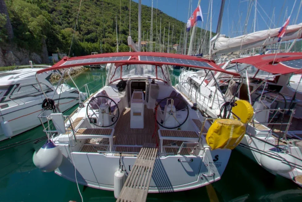 Yacht BENETEAU Oceanis 38.1 - Luce - Foto 1