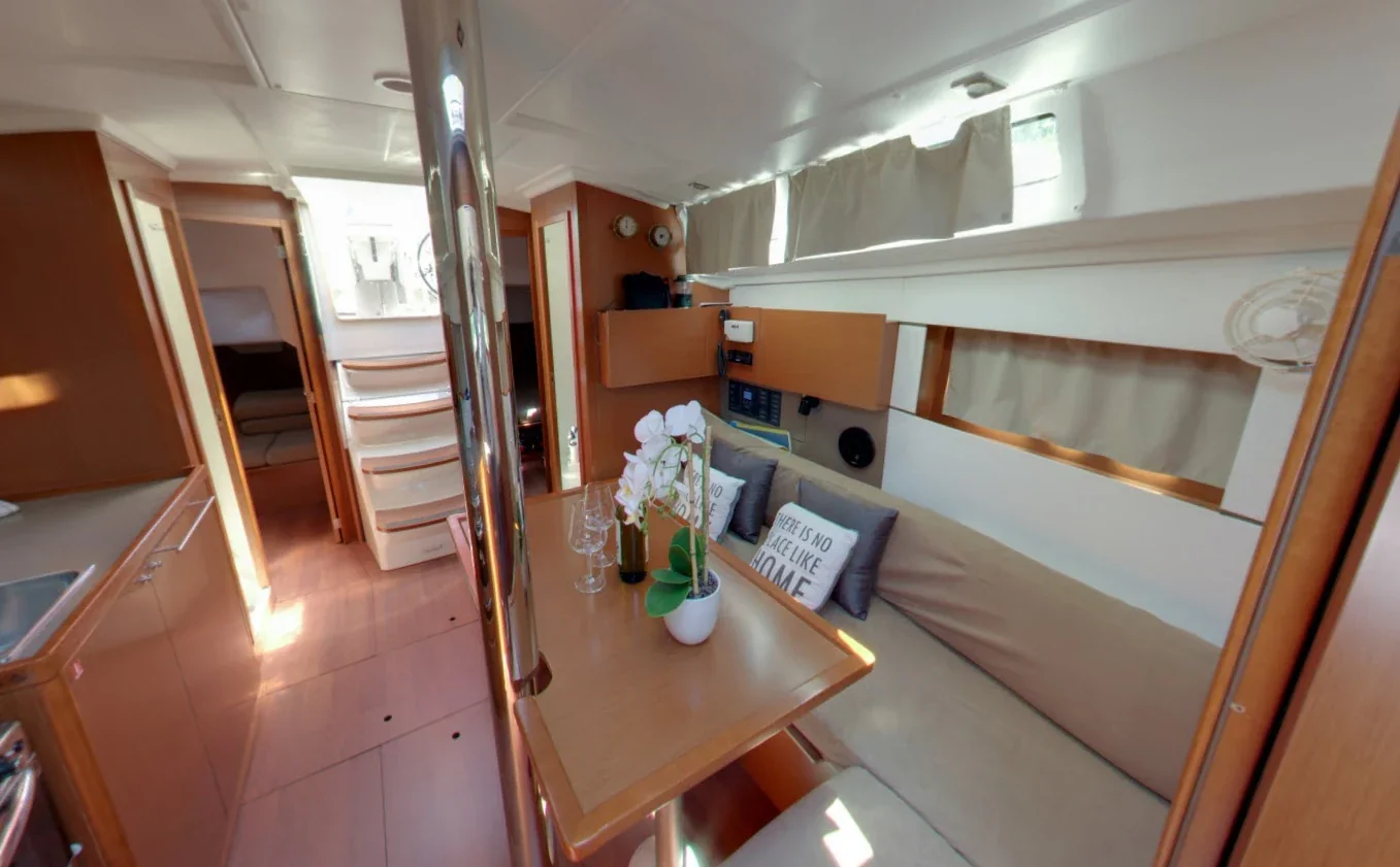 Yacht BENETEAU Oceanis 38.1 - Luce - Foto 1