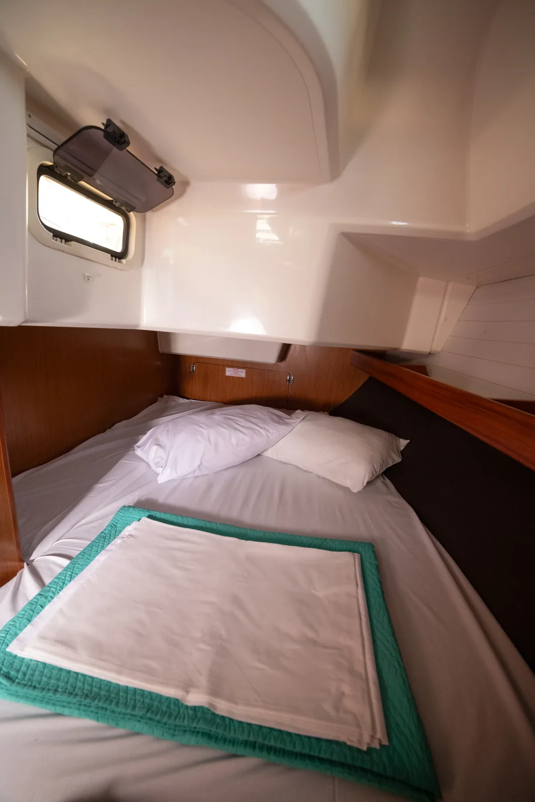 Yacht BAVARIA Cruiser 37 - Marlo