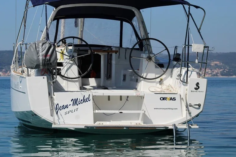 Yacht BENETEAU Oceanis 35 - Jean Michel - Foto 1