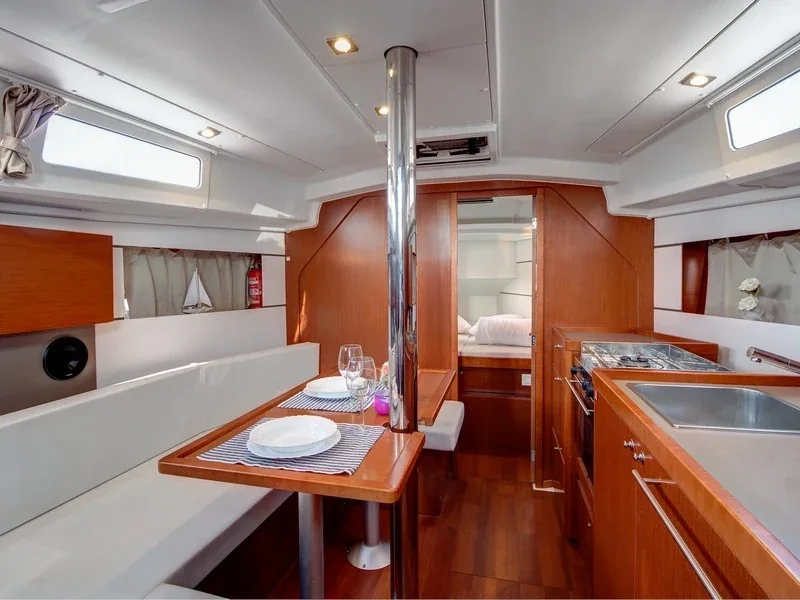 Yacht BENETEAU Oceanis 35 - Jean Michel - Foto 1
