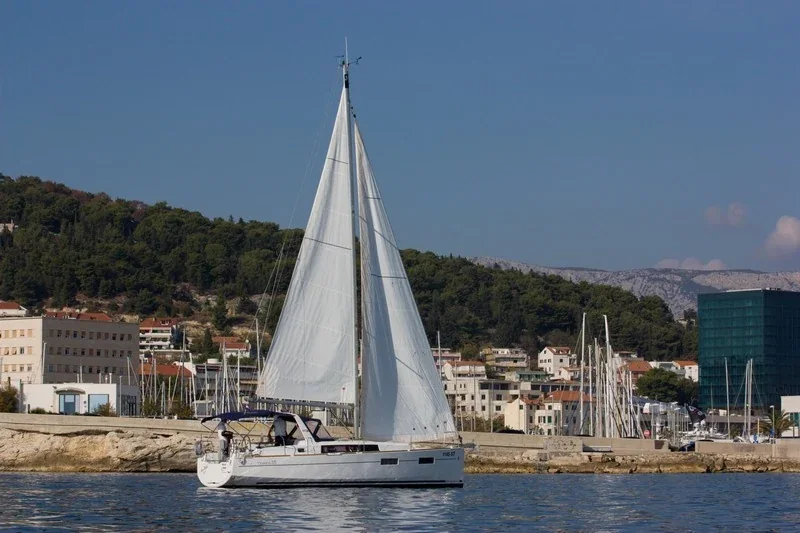 Yacht BENETEAU Oceanis 35 - Jean Michel - Foto 1