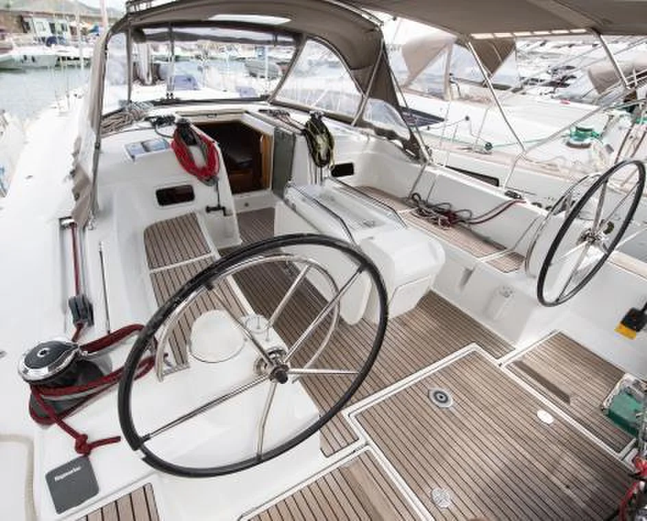 Yacht JEANNEAU Sun Odyssey 519 - Giovanna