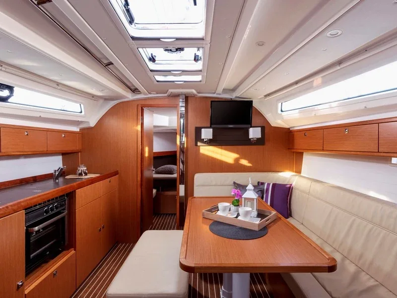 Yacht BAVARIA Cruiser 41 - Nina - Foto 1