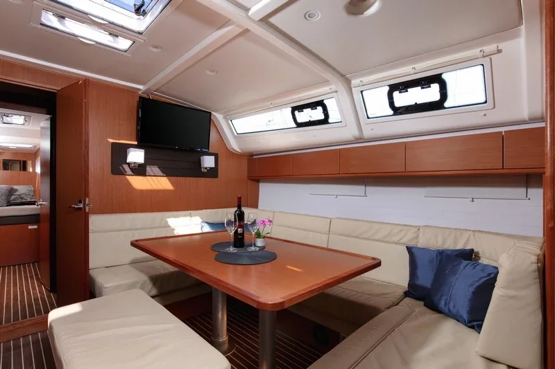 Yacht BAVARIA Cruiser 51 - Lui