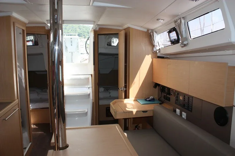 Yacht BENETEAU Oceanis 35.1 - Maya Bay 2 - Foto 1