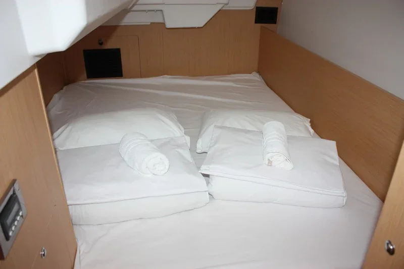 Yacht BENETEAU Oceanis 35.1 - Maya Bay 2 - Foto 1