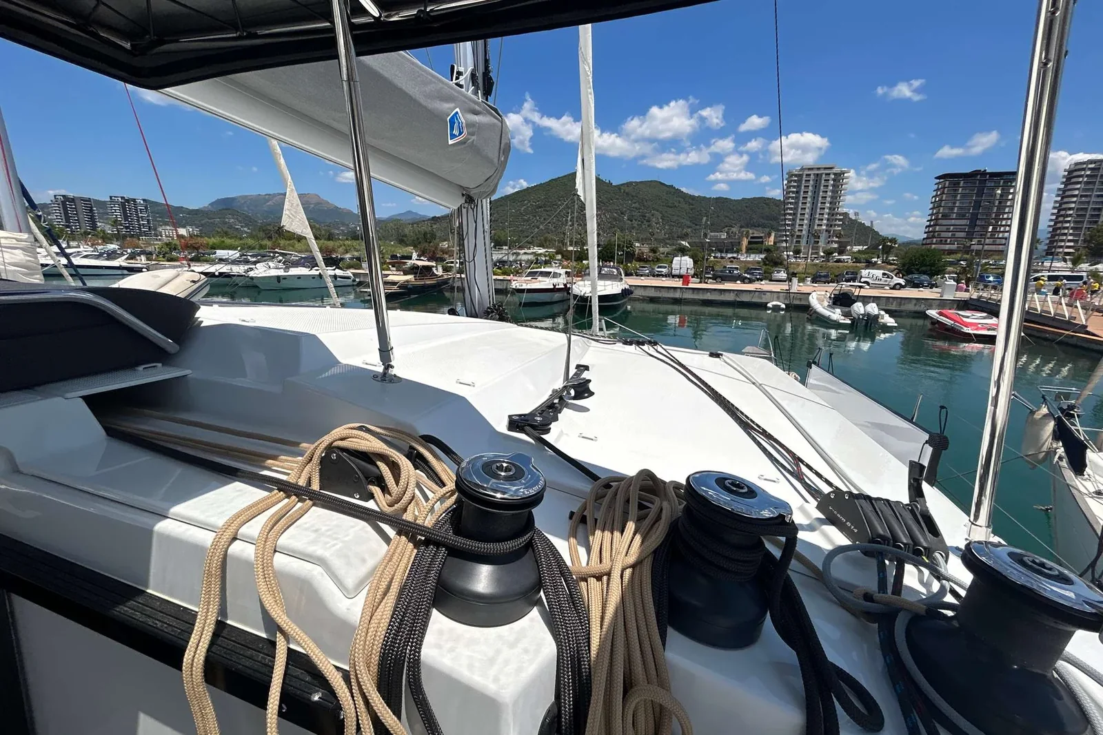 Yacht FOUNTAINE PAJOT Astrea 42 - Deutz - Foto 1
