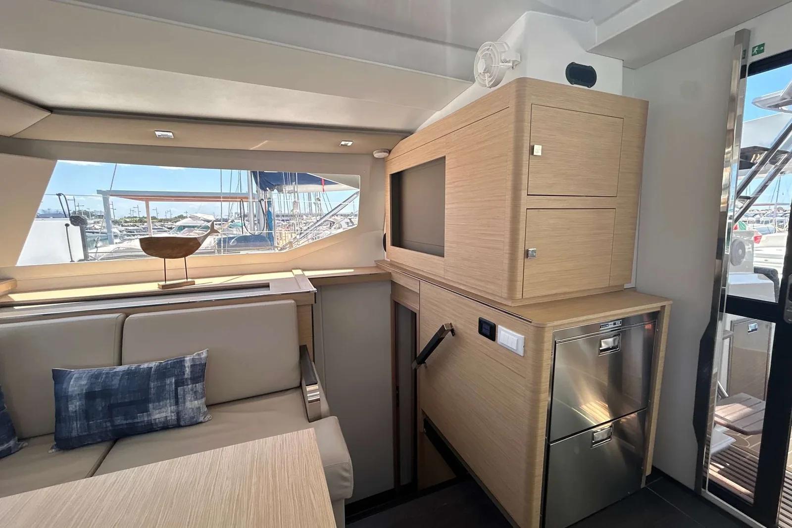 Yacht FOUNTAINE PAJOT Astrea 42 - Deutz - Foto 1