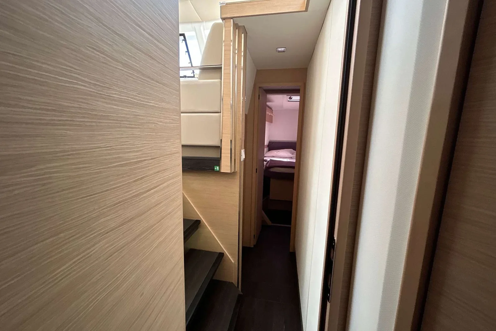 Yacht FOUNTAINE PAJOT Astrea 42 - Deutz - Foto 1