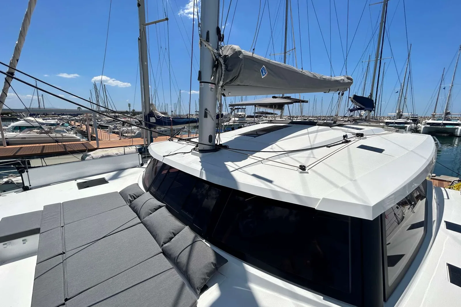 Yacht FOUNTAINE PAJOT Astrea 42 - Deutz - Foto 1
