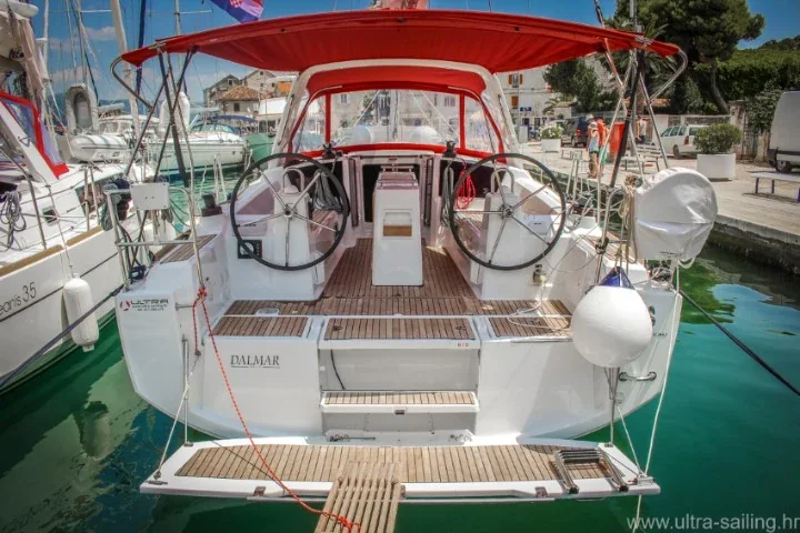 Yacht BENETEAU Oceanis 35 - Dalmar