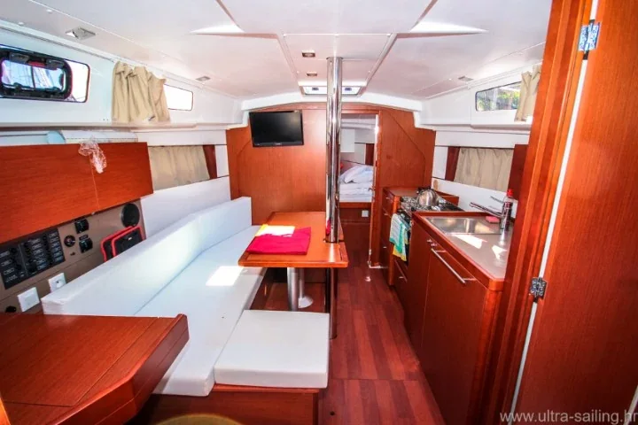 Yacht BENETEAU Oceanis 35 - Dalmar - Foto 1