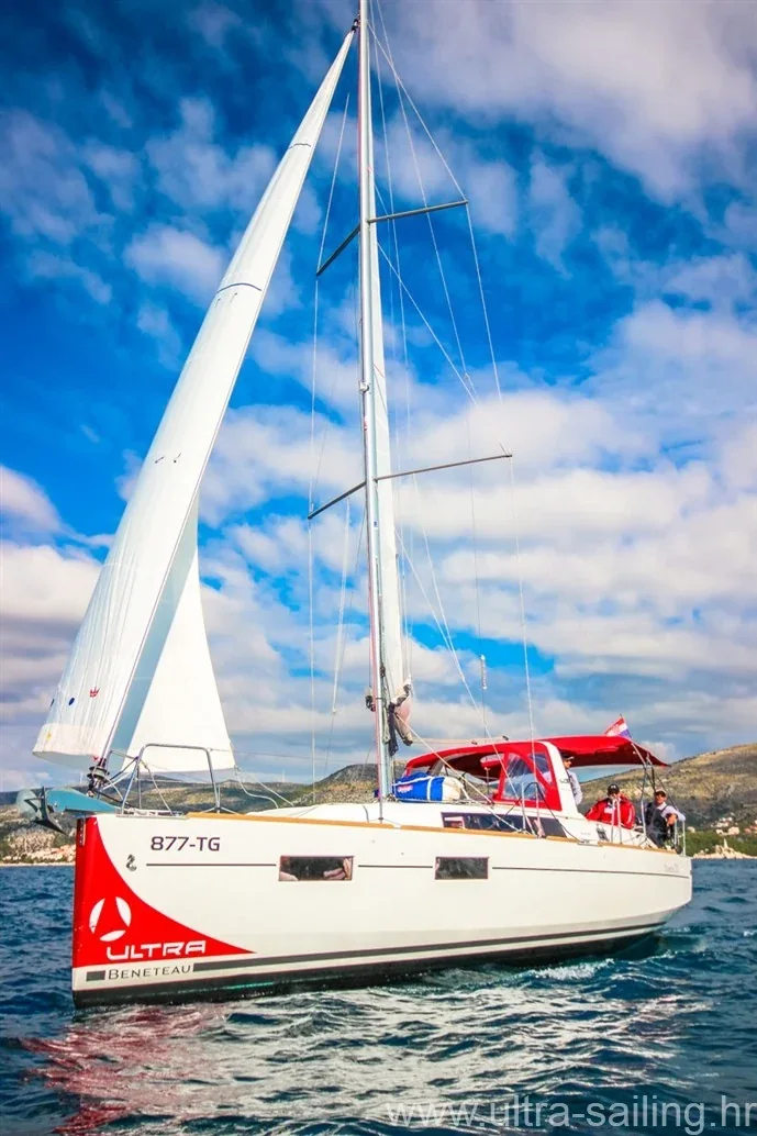 Yacht BENETEAU Oceanis 35 - Dalmar - Foto 1