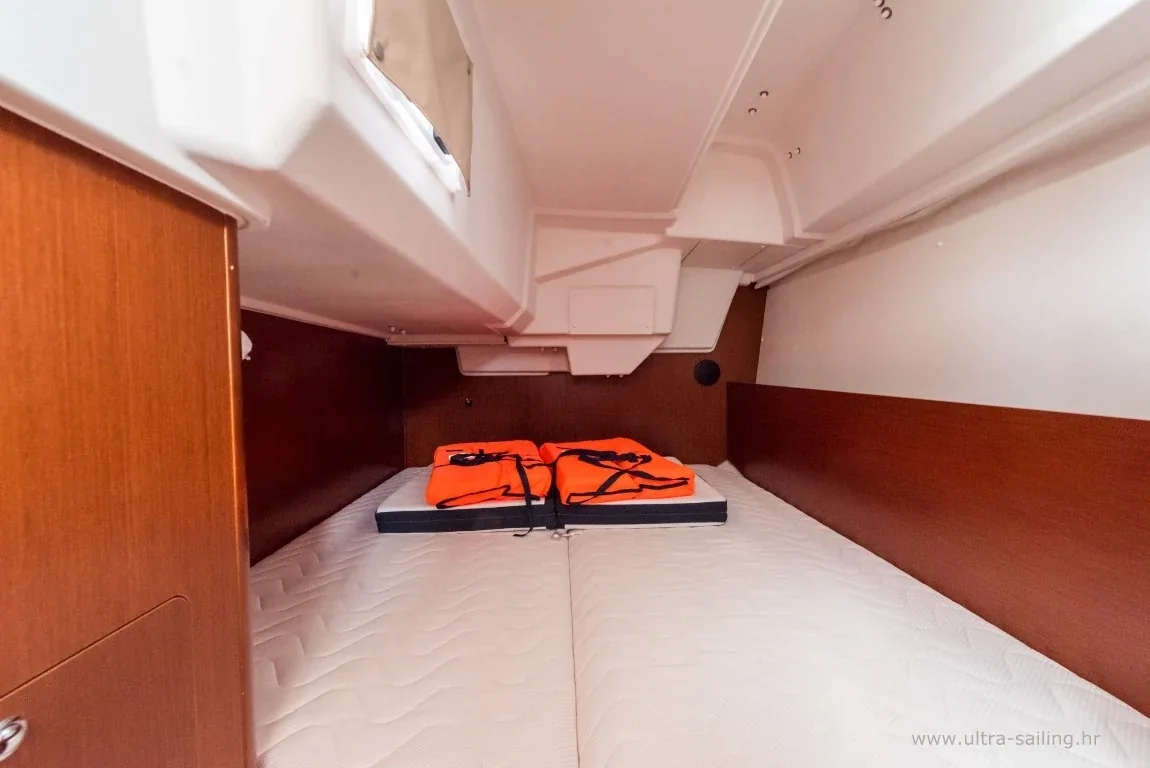 Yacht BENETEAU Oceanis 35.1 - Bela - Foto 1