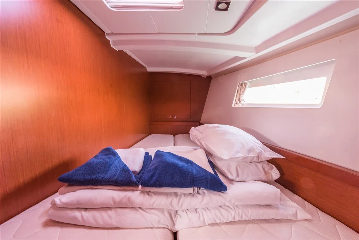 Yacht BENETEAU Oceanis 45 - Zoa - Foto 1