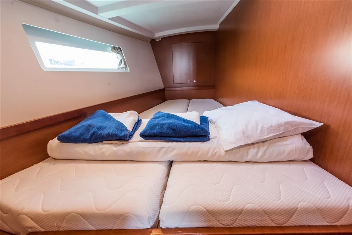 Yacht BENETEAU Oceanis 45 - Zoa - Foto 1