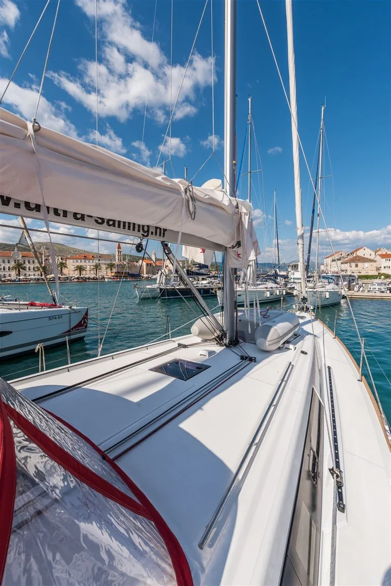 Yacht BENETEAU Oceanis 45 - Zoa - Foto 1