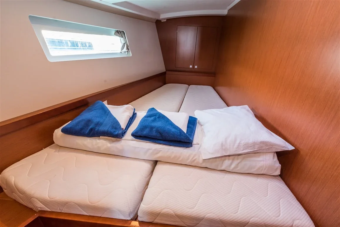 Yacht BENETEAU Oceanis 45 - Zoa - Foto 1