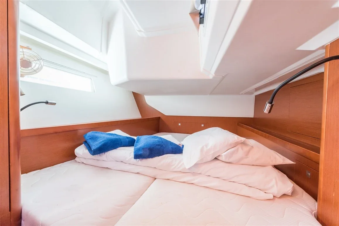 Yacht BENETEAU Oceanis 45 - Zoa - Foto 1