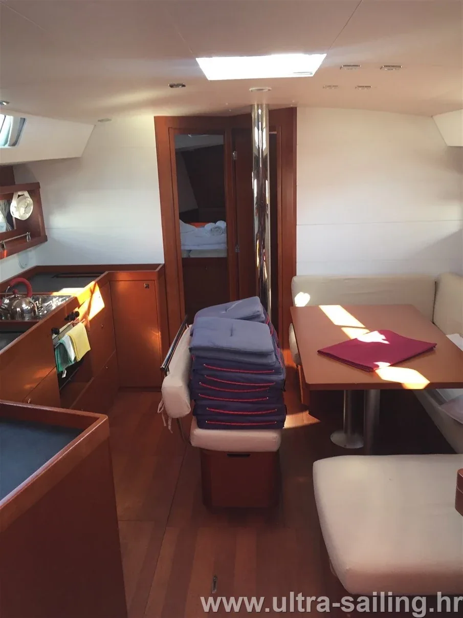 Yacht BENETEAU Oceanis 45 - Parija - Foto 1