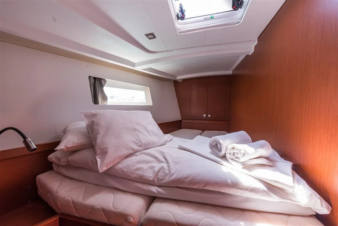 Yacht BENETEAU Oceanis 45 - Mobula One - Foto 1