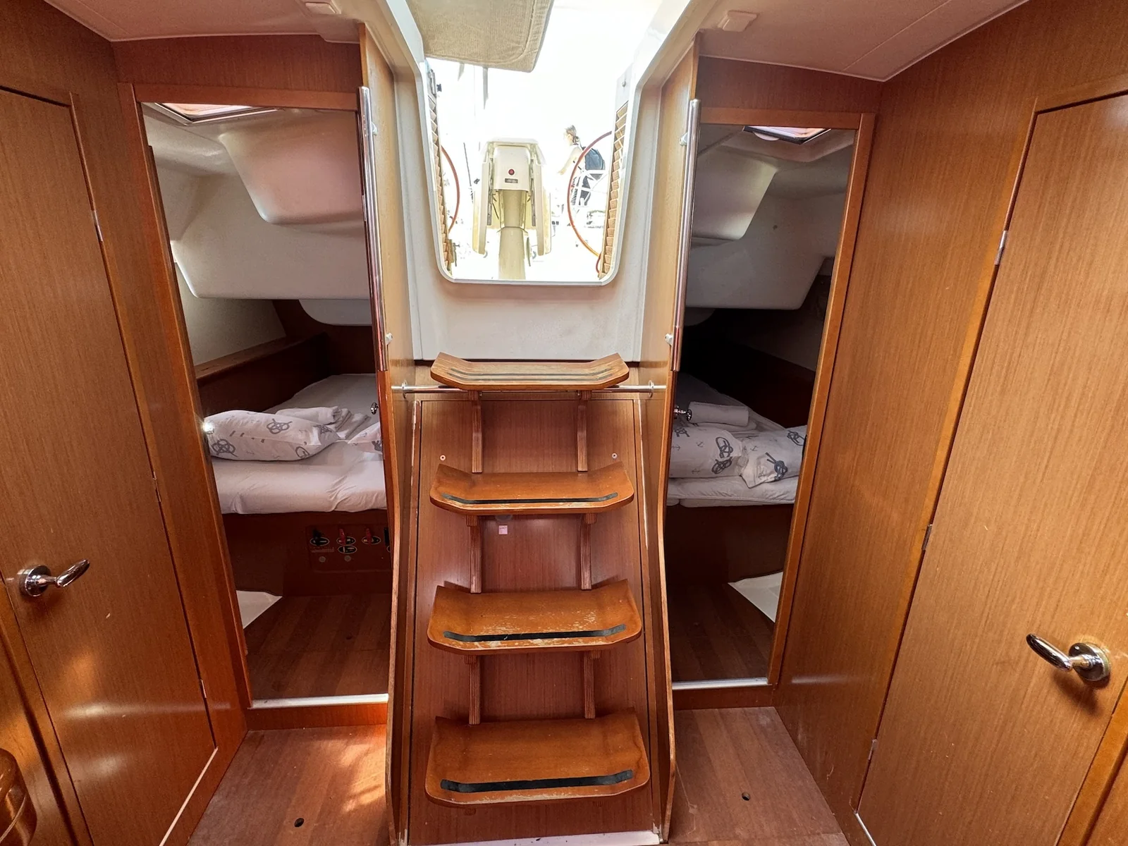 Yacht BENETEAU Oceanis 43 - Magnolia - Foto 1