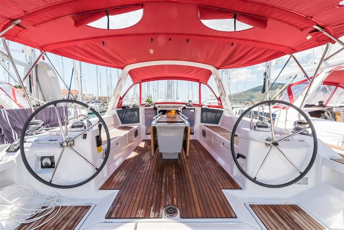 Yacht BENETEAU Oceanis 45 - Mobula One - Foto 1