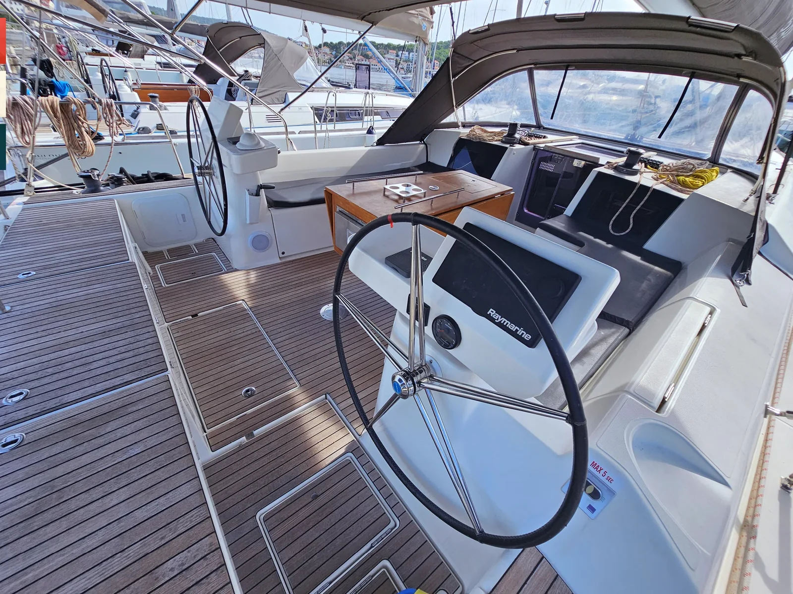 Yacht DUFOUR 520 Grand Large - Maverick - Foto 1