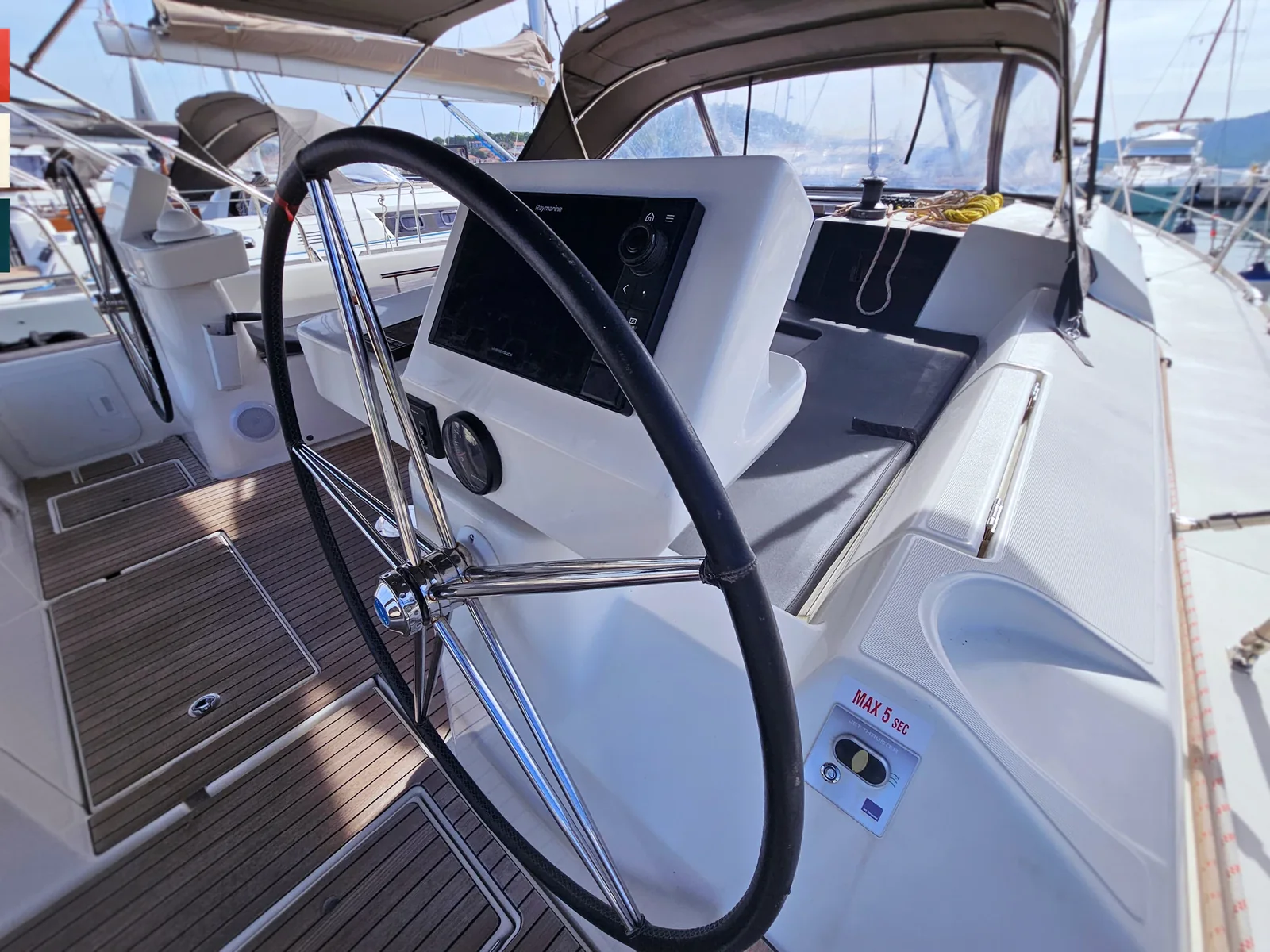 Yacht DUFOUR 520 Grand Large - Maverick - Foto 1