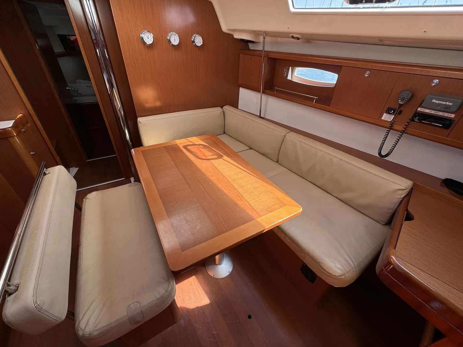 Yacht BENETEAU Oceanis 43 - Magnolia - Foto 1